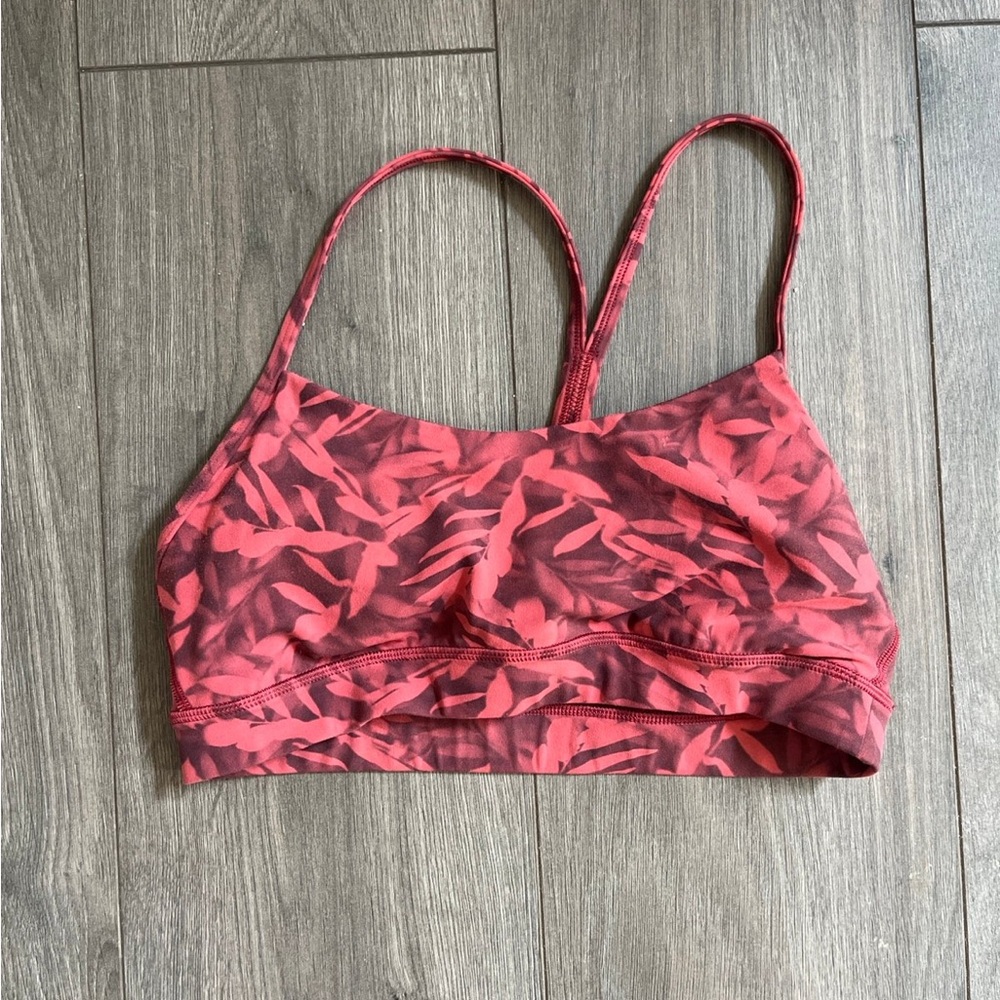 Lululemon sports bra